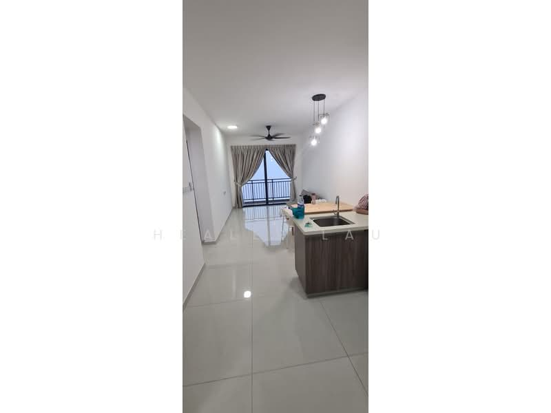 Kediaman Servis untuk Dijual di Country Garden Central Park - Healer Lau - Living Room - PropertyGuru.com.my