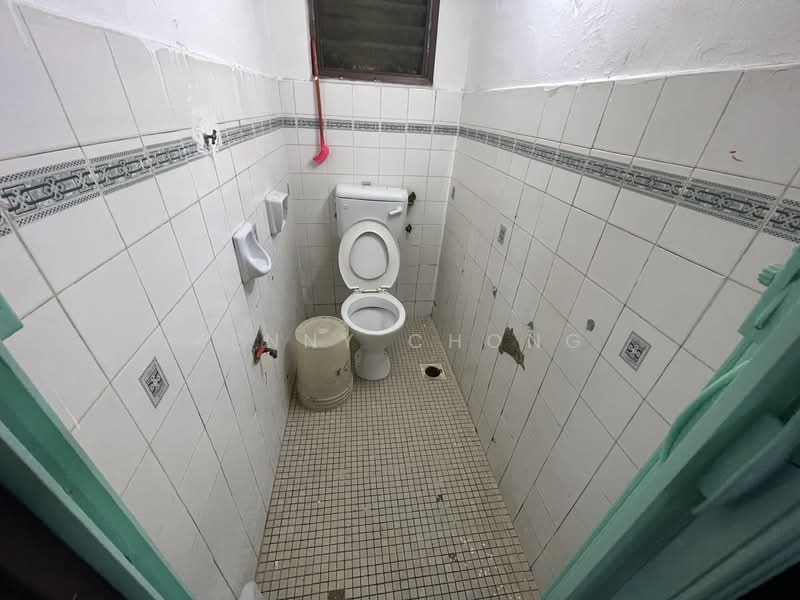 Apartment for Sale at Subang Perdana Goodyear Court 10 - Kenny Chong - Bathroom - PropertyGuru.com.my