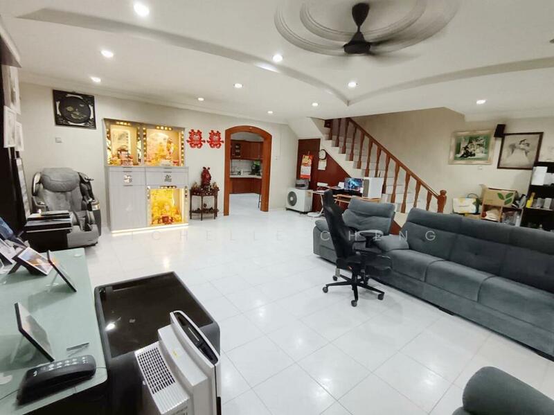 Taman Desa Rishah untuk Untuk Dijual - RM 690,000, Feb 2026 - Living Room - PropertyGuru.com.my