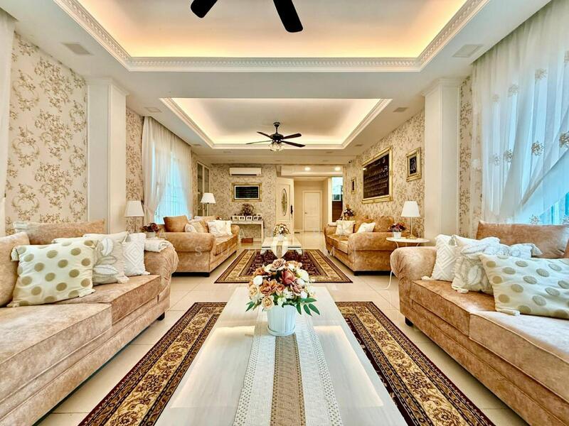 Bungalow for Sale in Taman Bukit Kepayang (Bukit Kepayang) - Hassan Basri Suhaimi - Living Room - PropertyGuru.com.my