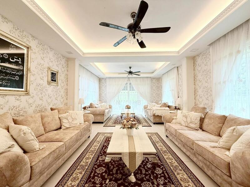 Bungalow for Sale in Taman Bukit Kepayang (Bukit Kepayang) - Hassan Basri Suhaimi - Living Room - PropertyGuru.com.my