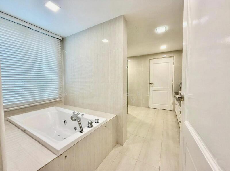Bungalow for Sale in Taman Bukit Kepayang (Bukit Kepayang) - Hassan Basri Suhaimi - Bathroom - PropertyGuru.com.my