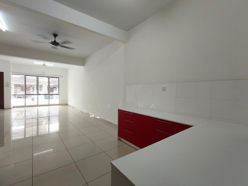 Terraced House for Sale in Bandar Puteri Klang (Klang) - Mike Na - Living Room - PropertyGuru.com.my