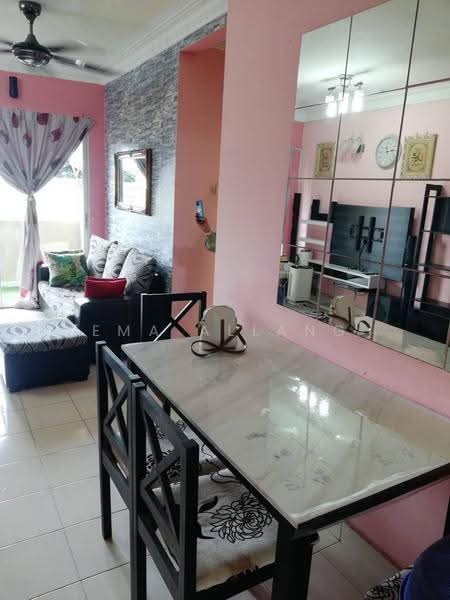 Kondominium untuk Disewa di Magna Ville - EMA ALLANG - Living Room - PropertyGuru.com.my