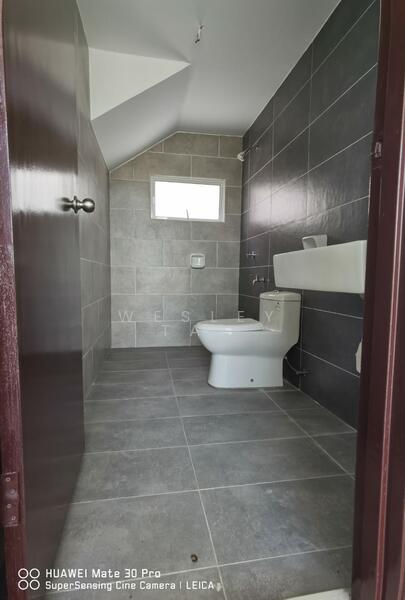 Link Bungalow for Sale in Durian Tunggal (Melaka) - Wesley Tan - Bathroom - PropertyGuru.com.my
