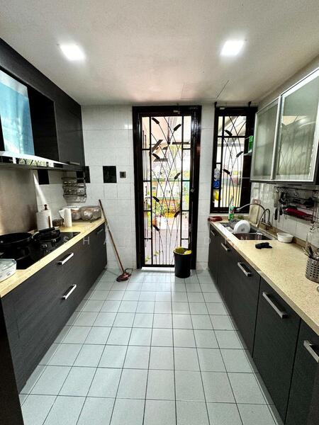 Jalan Ubin, Bukit Jelutong, Shah Alam untuk Untuk Dijual - RM 950,000, Mac 2026 - Kitchen - PropertyGuru.com.my