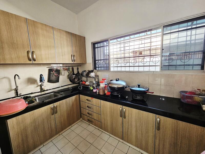 2-storey Terraced House for Sale in Taman Putra Impiana (Puchong) - Jason Keong - Kitchen - PropertyGuru.com.my
