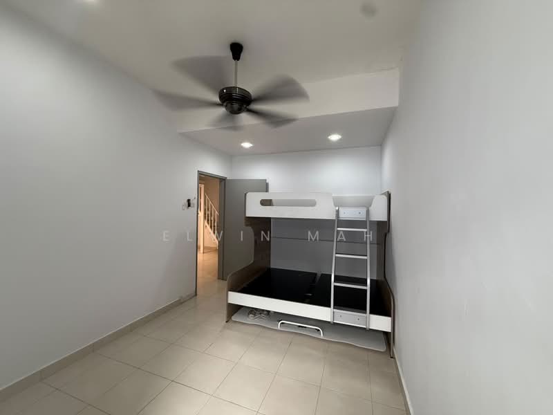2-storey Terraced House for Sale in Kota Emerald (Rawang) - Elwin Mah - Bedroom - PropertyGuru.com.my