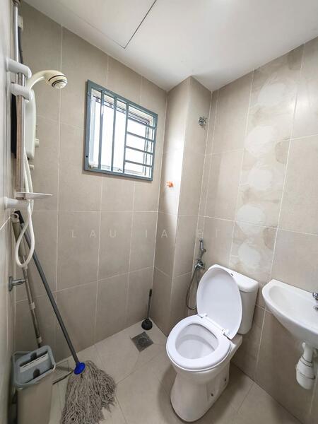2-storey Terraced House for Rent in Bukit Beruntung (Selangor) - Lau Ia Ein - Bathroom - PropertyGuru.com.my