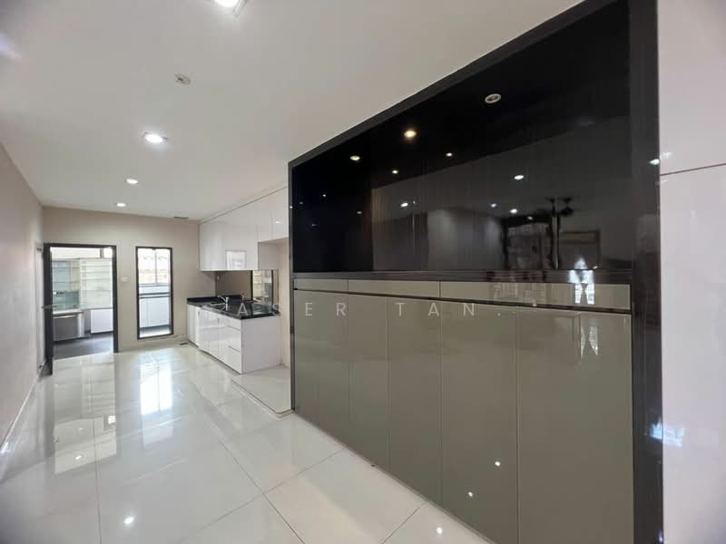 Commercial Bungalow for Rent in Taman Pelangi (Johor Bahru) - SASER TAN. - Kitchen - PropertyGuru.com.my