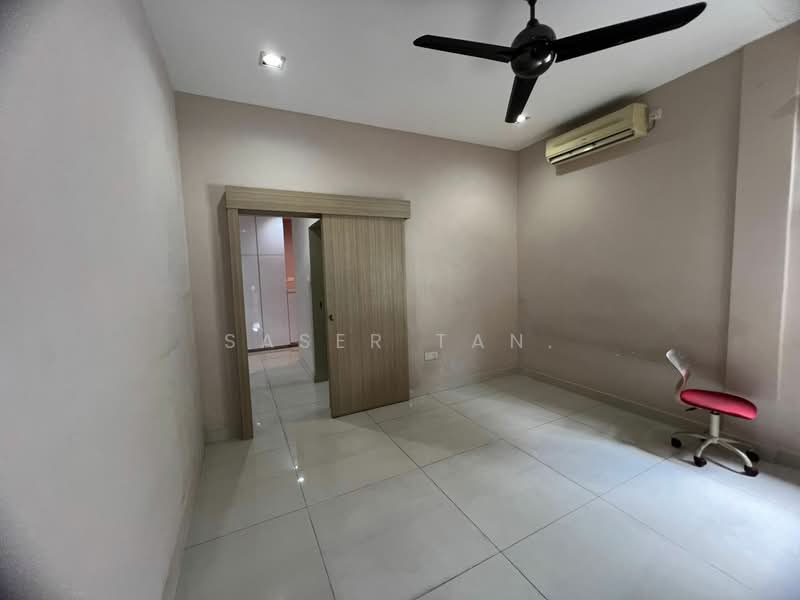 Commercial Bungalow for Rent in Taman Pelangi (Johor Bahru) - SASER TAN. - Bedroom - PropertyGuru.com.my