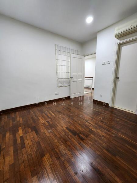 2-storey Terraced House for Sale in Bukit Jelutong (Shah Alam) - Nahathir Shahabudin - Interior - PropertyGuru.com.my
