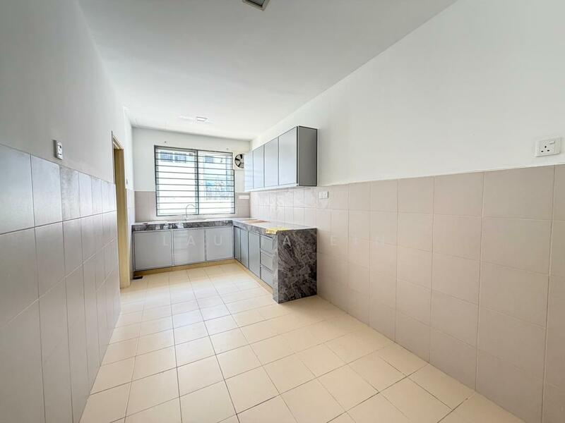 2-storey Terraced House for Rent in Rawang (Selangor) - Lau Ia Ein - Kitchen - PropertyGuru.com.my