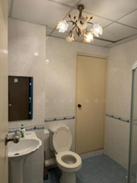 Condominium for Sale at Putra Marine Resort - Janice Ooi - Bathroom - PropertyGuru.com.my