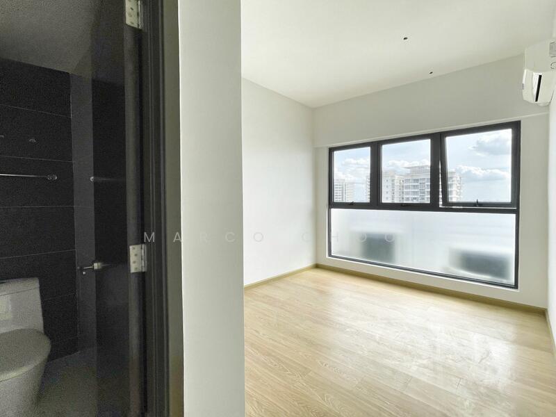 Condominium for Sale at Kings Bay @ Country Garden Danga Bay - Marco Choo - Bathroom - PropertyGuru.com.my