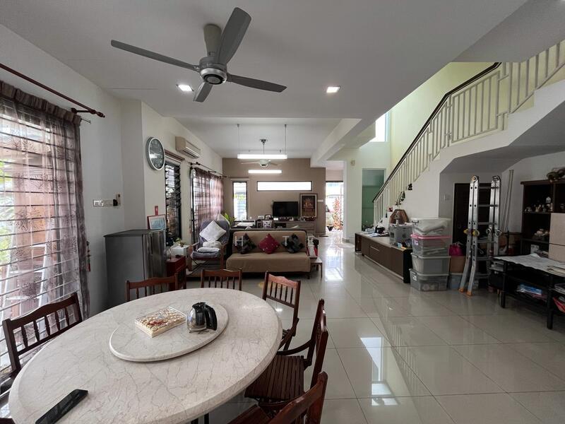 3-storey Terraced House for Sale in Seksyen 11 (Kota Damansara) - JH Tee - Living Room - PropertyGuru.com.my