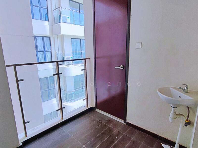 Condominium for Sale at Amberside @ Country Garden Danga Bay - Marco Choo - Balcony - PropertyGuru.com.my