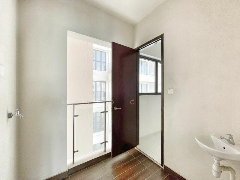 Condominium for Sale at Bay Point @ Country Garden Danga Bay - Marco Choo - Balcony - PropertyGuru.com.my