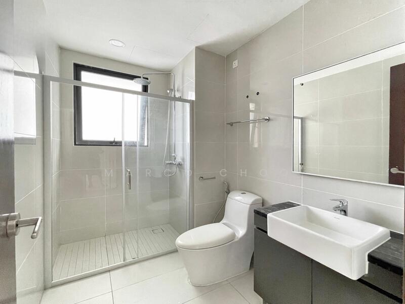 Condominium for Sale at Bay Point @ Country Garden Danga Bay - Marco Choo - Bathroom - PropertyGuru.com.my