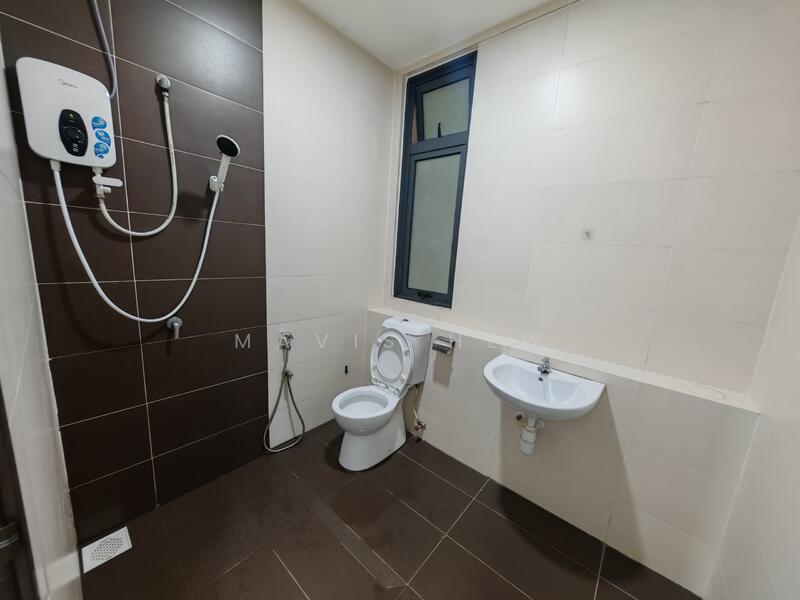 Service Residence for Rent at 8Scape Residence @ Sutera - Mavis Hew - Bathroom - PropertyGuru.com.my