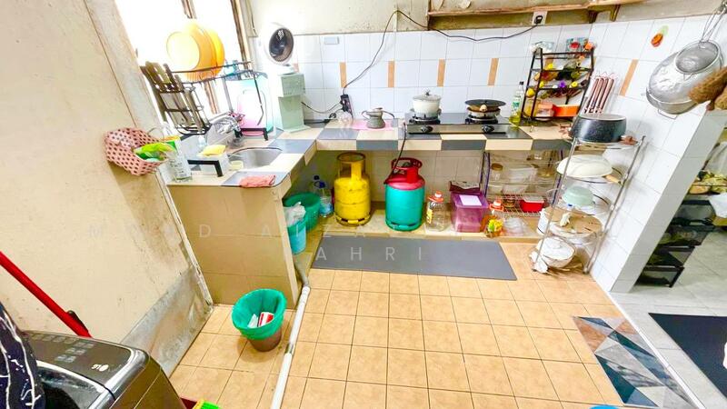 Taman Sutera untuk Untuk Dijual - RM 525,000, Mac 2026 - Kitchen - PropertyGuru.com.my