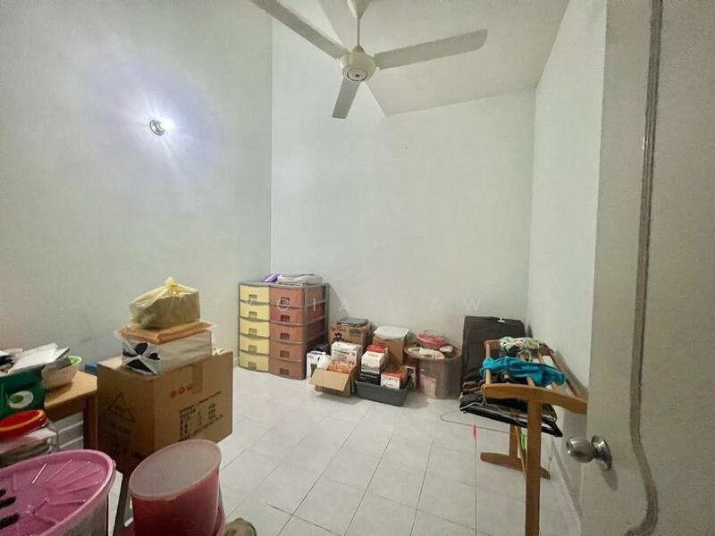 For Sale - Taman Pelangi Indah