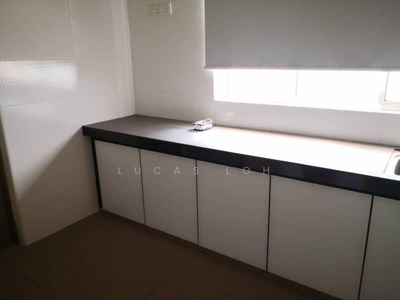 Bromelia Bandar Seri Coalfields untuk Untuk Dijual - RM 730,000, Mac 2026 - Kitchen - PropertyGuru.com.my