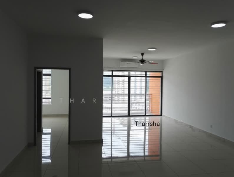 Kondominium untuk Dijual di Ameera Residence - Tharrsha. T - Living Room - PropertyGuru.com.my