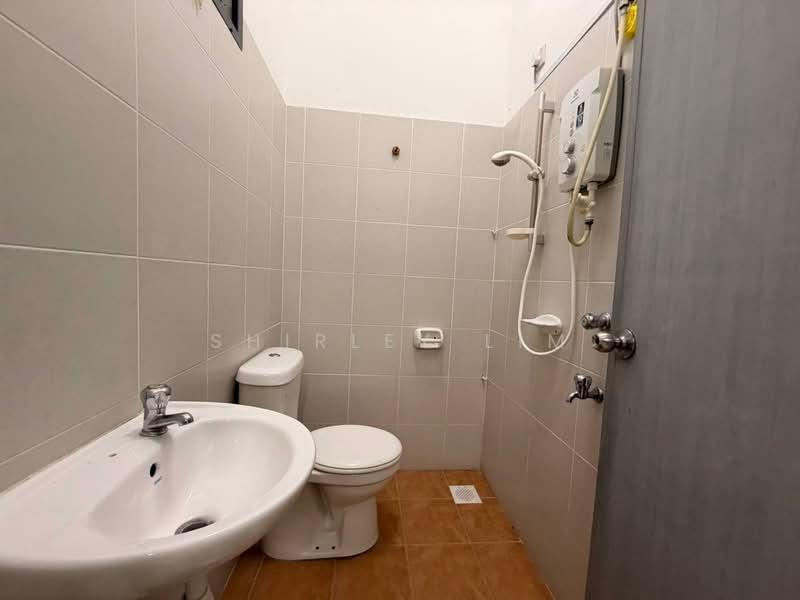 2-storey Terraced House for Sale in Taman Pulai Mutiara (Iskandar Puteri (Nusajaya)) - Shirley Lim - Bathroom - PropertyGuru.com.my