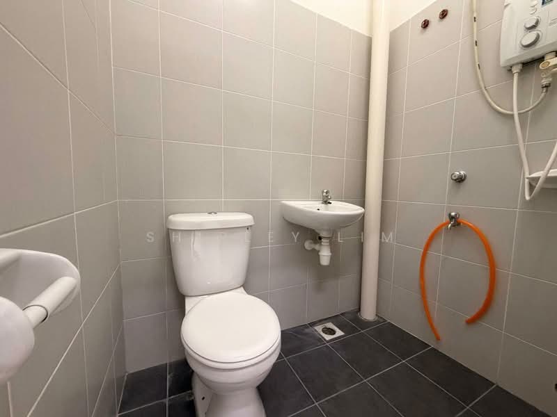 2-storey Terraced House for Sale in Taman Pulai Mutiara (Iskandar Puteri (Nusajaya)) - Shirley Lim - Bathroom - PropertyGuru.com.my