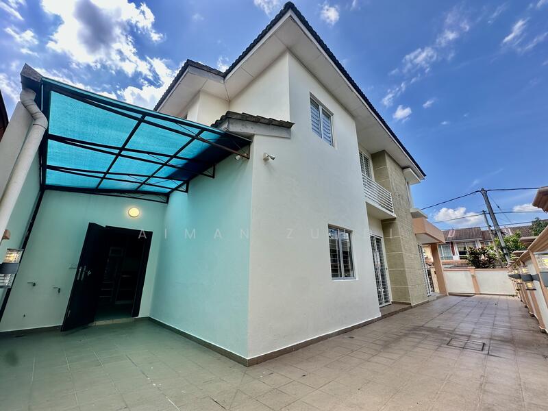 Semi-Detached House for Sale in Taman Desa Country Homes (Rawang) - AIMAN ZUHDI - Exterior - PropertyGuru.com.my