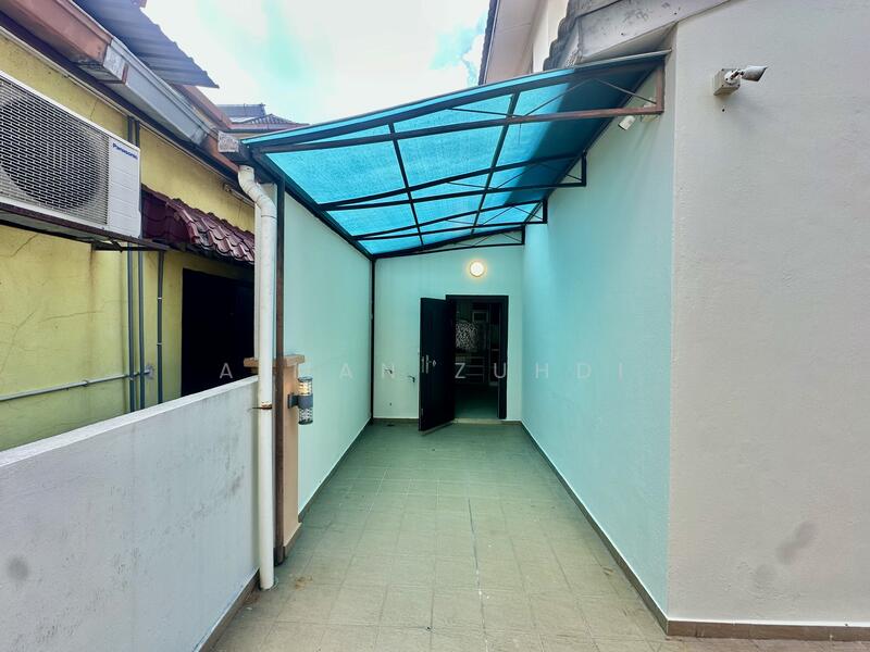 Semi-Detached House for Sale in Taman Desa Country Homes (Rawang) - AIMAN ZUHDI - Exterior - PropertyGuru.com.my