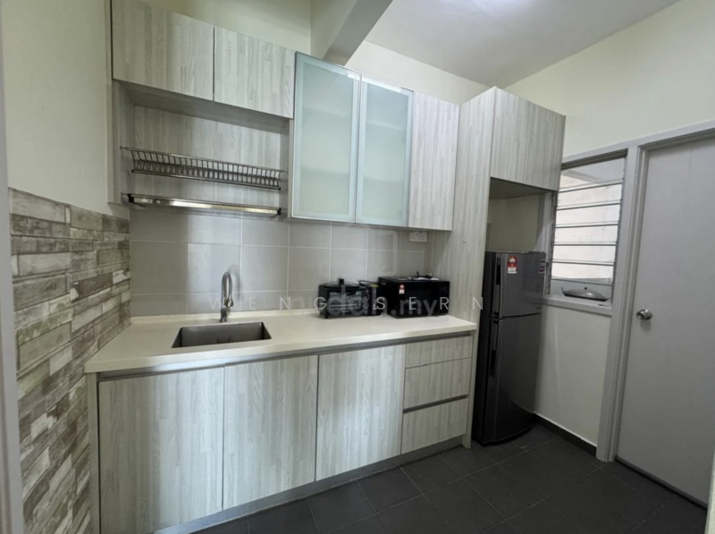 Arena Residence untuk Untuk Disewa - RM 2,300 /bulan, Mac 2026 - Kitchen - PropertyGuru.com.my