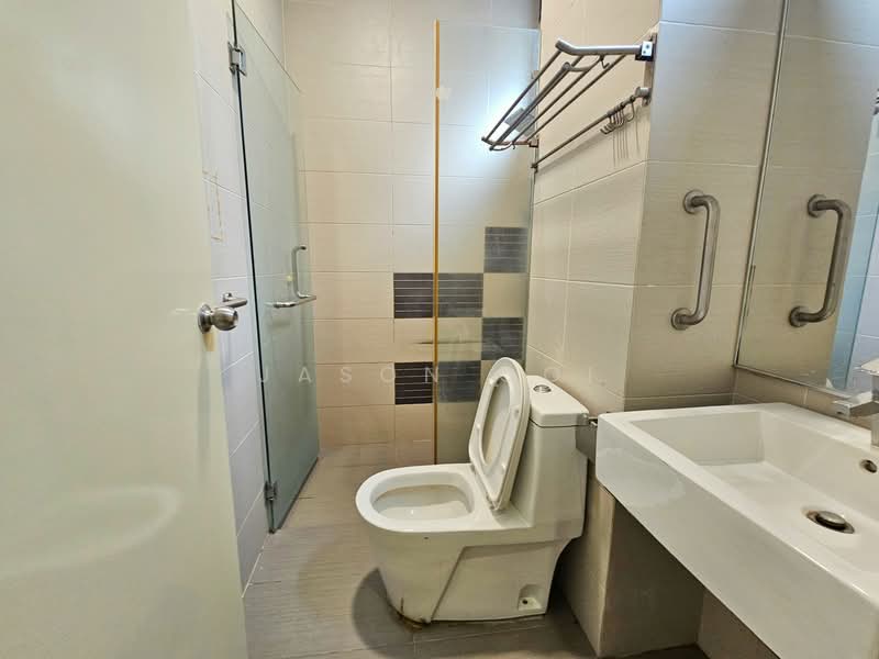Semi-Detached House for Sale in Seri Kembangan (Selangor) - Jason Ooi - Bathroom - PropertyGuru.com.my