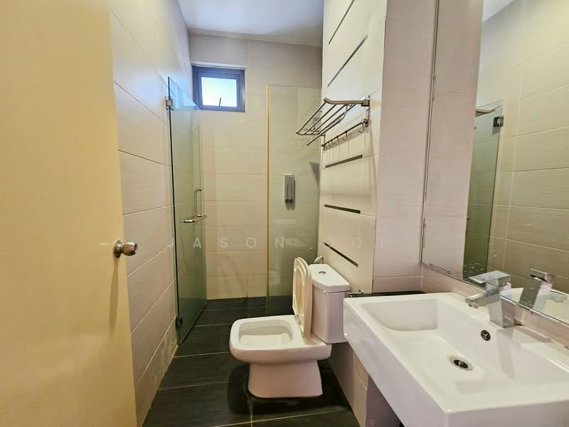 Semi-Detached House for Sale in Seri Kembangan (Selangor) - Jason Ooi - Bathroom - PropertyGuru.com.my