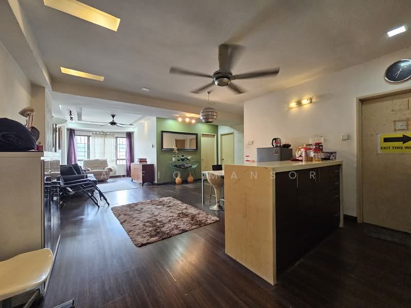 Kondominium untuk Dijual di Glen View Villa - Taufiq Mansor - Living Room - PropertyGuru.com.my