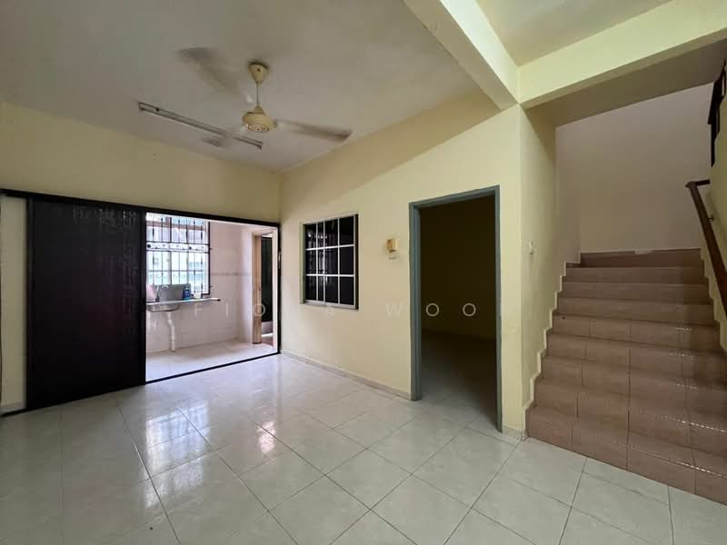 2-storey Terraced House for Rent in Batu Berendam (Melaka) - Fiona Woon - Living Room - PropertyGuru.com.my