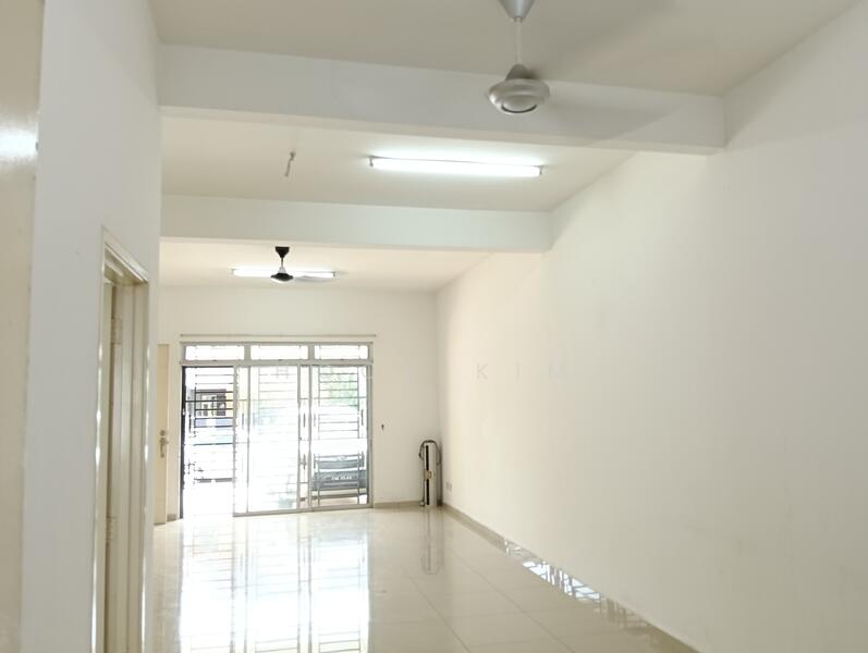 2-storey Terraced House for Rent in Taman Sri Pulai Perdana (Skudai) - Hock Kim - Living Room - PropertyGuru.com.my