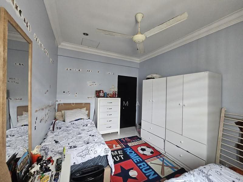 2-storey Terraced House for Sale in Taman Sutera (Kajang) - Taufiq Tam - Bedroom - PropertyGuru.com.my
