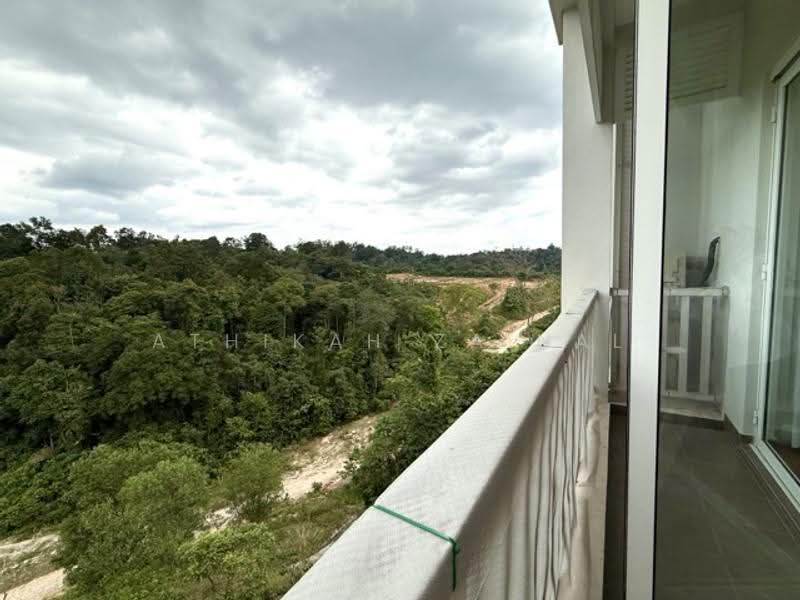 Townhouse for Rent in Mont Kiara (Kuala Lumpur) - Athikah Zainal - Balcony - PropertyGuru.com.my