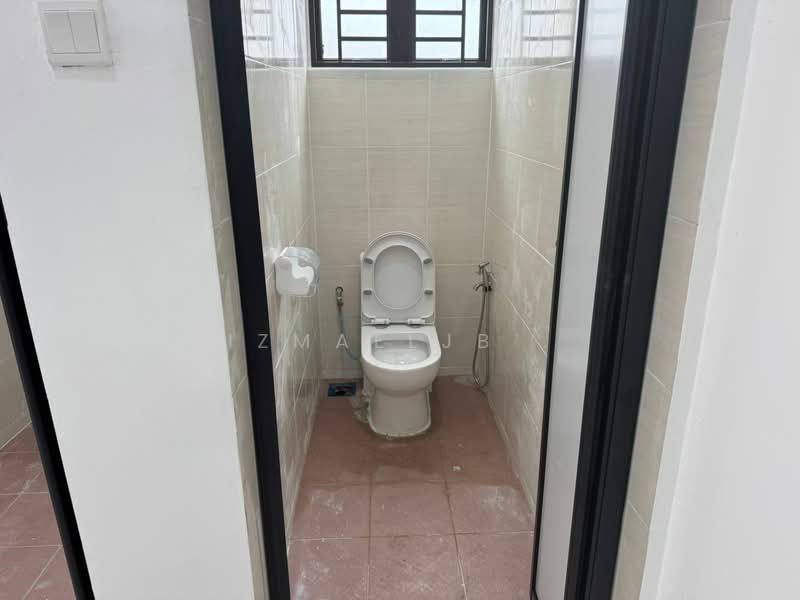 Rumah Teres 1 Tingkat untuk Dijual di Taman Johor Jaya (Johor Bahru) - Izmaeljb . - Bathroom - PropertyGuru.com.my