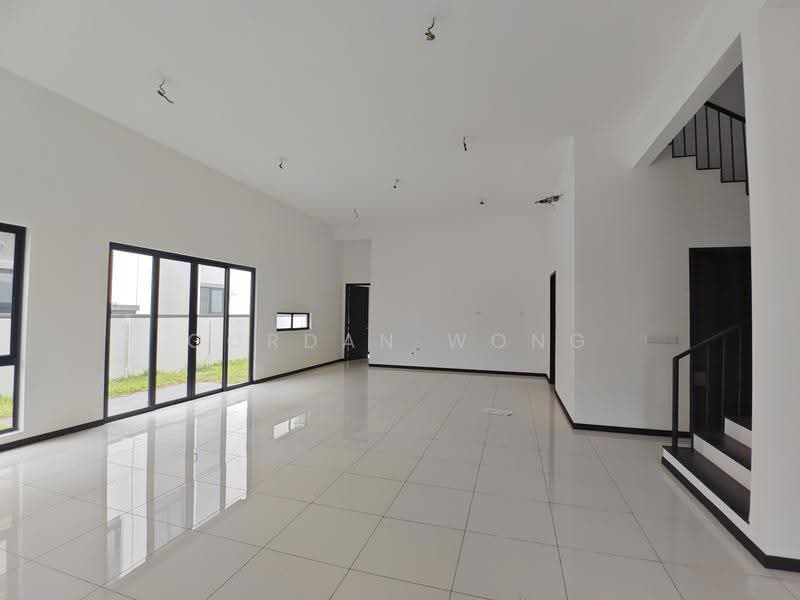 Rumah Berkembar untuk Dijual di Telok Panglima Garang (Selangor) - Gordan Wong - Living Room - PropertyGuru.com.my