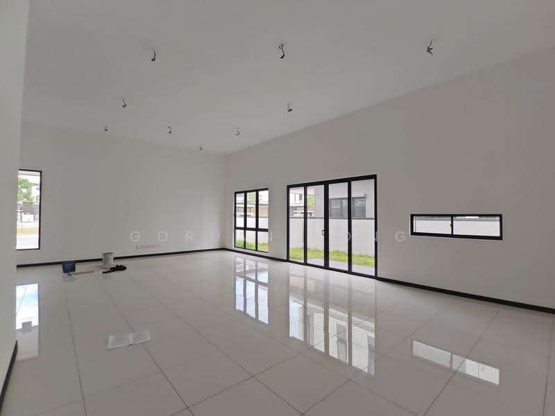 Rumah Berkembar untuk Dijual di Telok Panglima Garang (Selangor) - Gordan Wong - Living Room - PropertyGuru.com.my