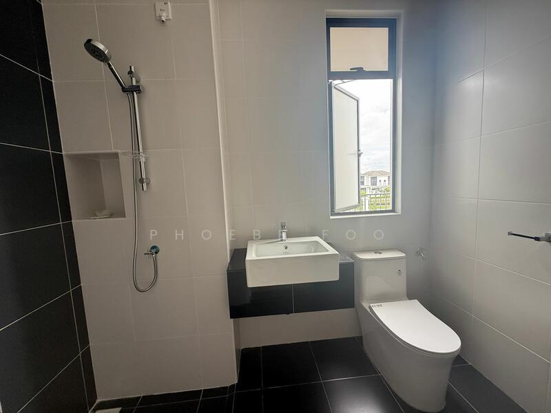Attleborough / Tate Bilston 22'x65' @ Eco Botanic untuk Untuk Dijual - RM 1,580,000, Mac 2026 - Bathroom - PropertyGuru.com.my