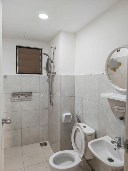 Condominium for Rent at TRI PINNACLE - Vincent Koay - Bathroom - PropertyGuru.com.my