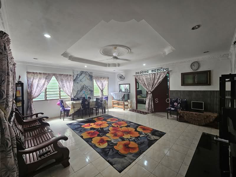 Bungalow Land for Sale in Kampung Cheras Baru (Ampang) - Taufiq Mansor - Living Room - PropertyGuru.com.my