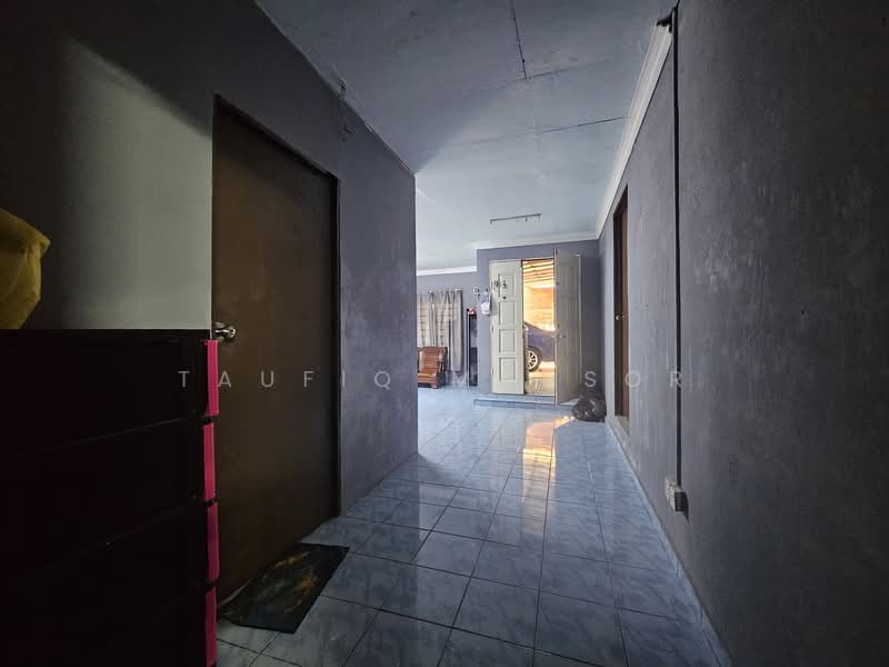 Bungalow Land for Sale in Kampung Cheras Baru (Ampang) - Taufiq Mansor - Corridor - PropertyGuru.com.my