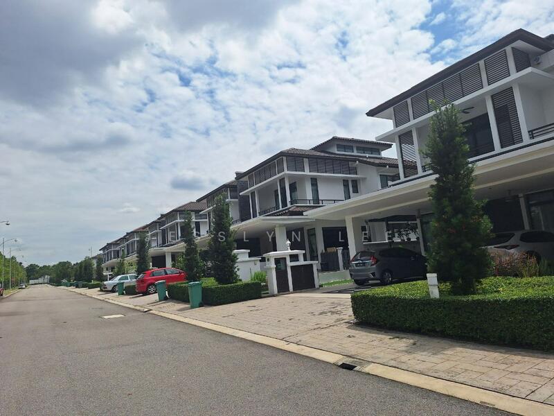 Semi-Detached House for Sale in Eco Majestic (Semenyih) - Jesslyn Lee - Exterior - PropertyGuru.com.my