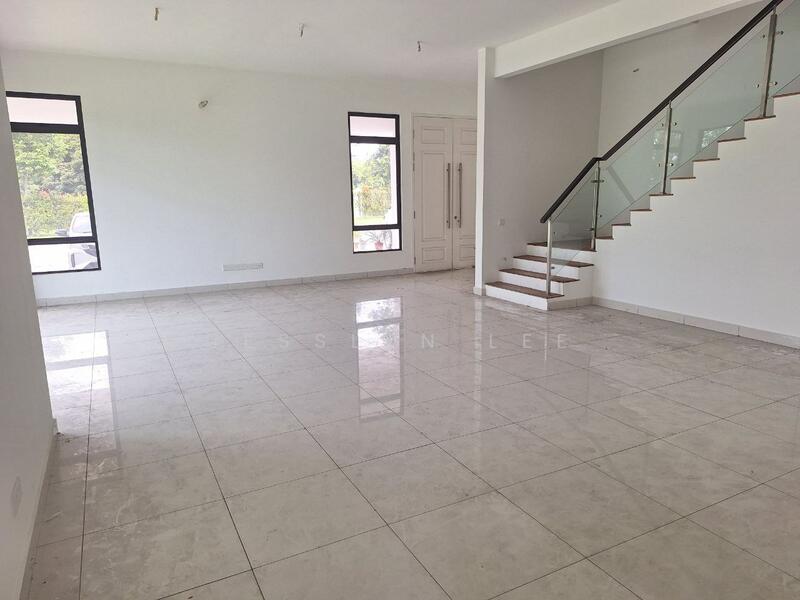 Semi-Detached House for Sale in Semenyih (Selangor) - Jesslyn Lee - Living Room - PropertyGuru.com.my