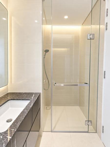 Kediaman Servis untuk Dijual di Crown Residences @ Pavilion Damansara Heights - Peter Sek - Bathroom - PropertyGuru.com.my
